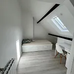 F3 Au Grenier D'une Maison Lejlighed Massy (Essonne)
