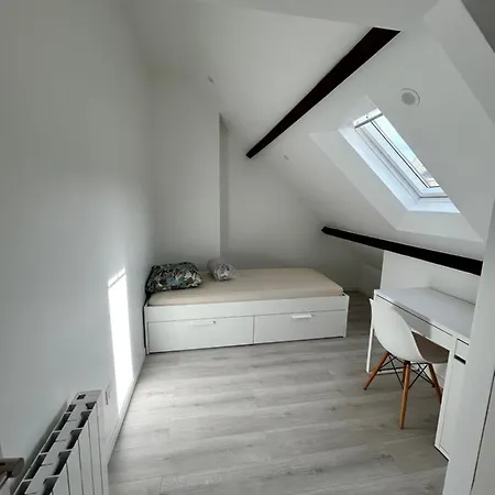 F3 Au Grenier D'une Maison 아파트 메시