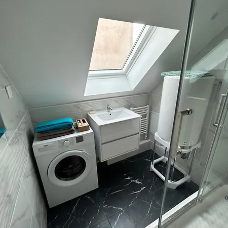 F3 Au Grenier D'une Maison Apartment Massy (Essonne)