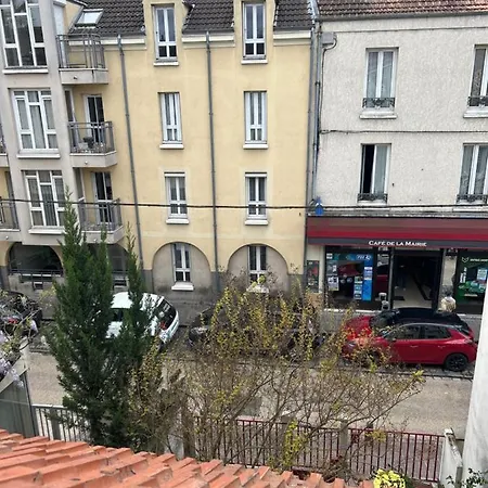 Apartment F3 Au Grenier D'une Maison